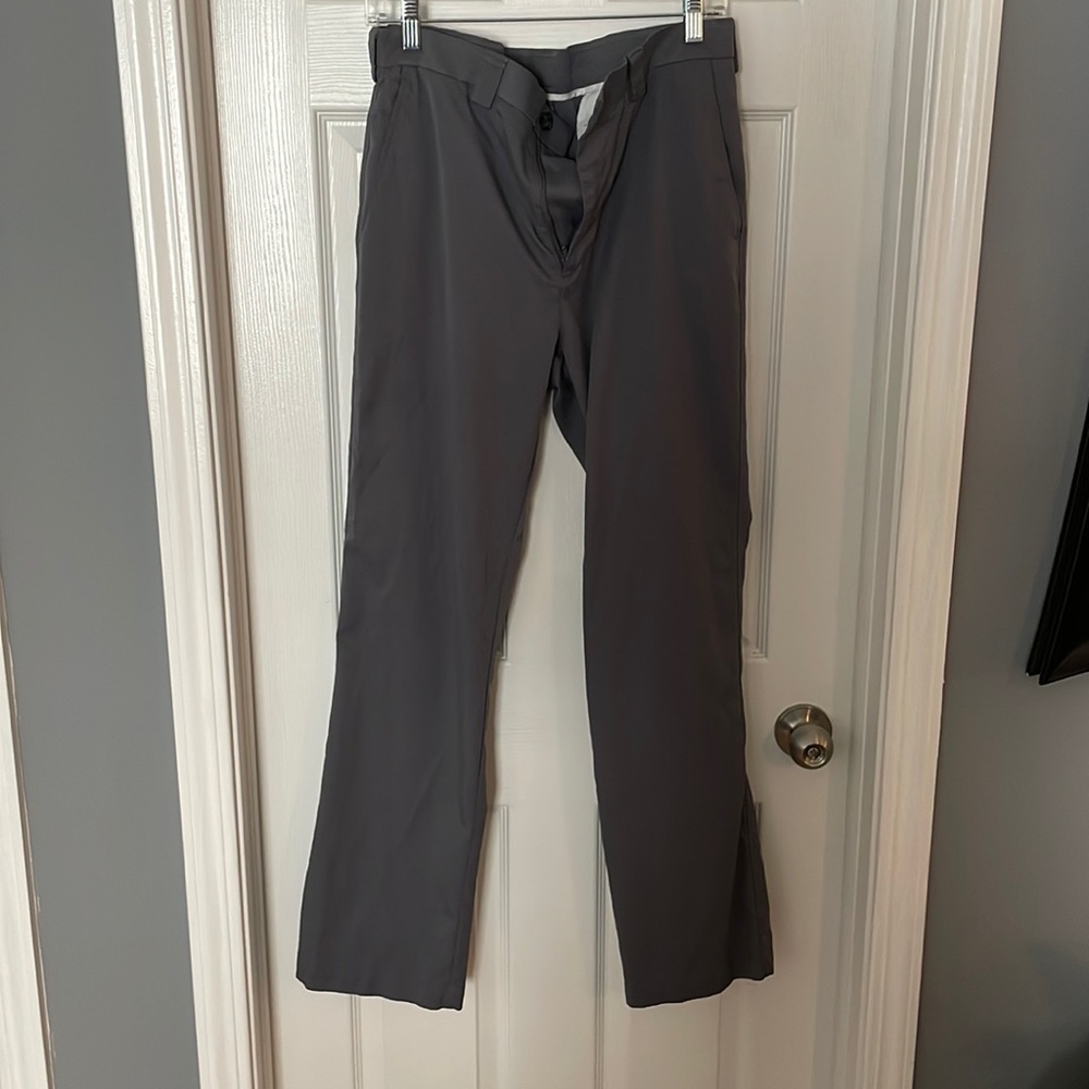 Roundtree and York gray golf pants 32x32